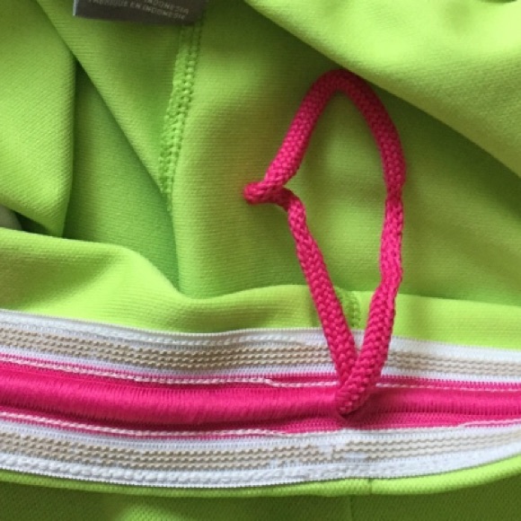 SOLD! Vintage Nike Athletic Running Shorts Side - Picture 4 of 8